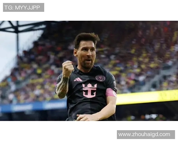 意大利足球场上的魅力男神们如何征服全球球迷的心