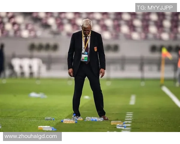 家有儿女之足球明星成长记：从小球场到大梦想的奋斗之路